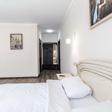 Opera House Apartment 3 Λβιβ Εξωτερικό φωτογραφία