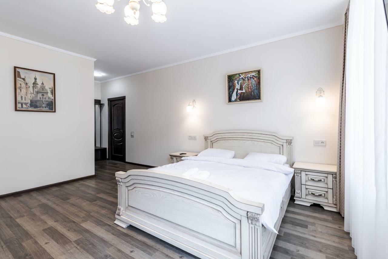 Opera House Apartment 3 Λβιβ Εξωτερικό φωτογραφία